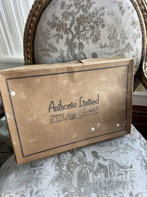 Vintage 40er Jahre creme Seide Hochzeit Kopfschmuck und kurzer Schleier im Originalkarton