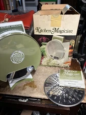 Popeil's Kitchen Magician Food Slicer/Cutter 1970's w/ Booklet & OB Avocado Grn