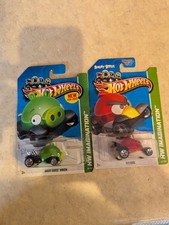 Hot Wheels Angry Birds: Red Bird and Pig Minion - HW Imagination 2012 - New