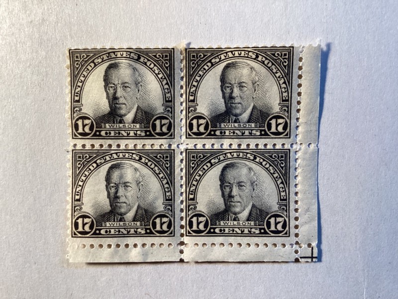 US STAMP - 17c WOODROW WILSON - BLOCK OF FOUR