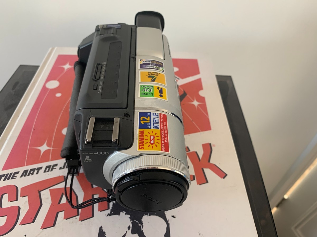 SONY DCR-TRV620E DIGITAL 8 CAMCORDER (Digital 8 Hi8 8mm Video 8
