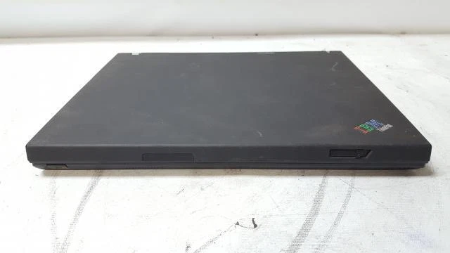 IBM ThinkPad 2374 Intel Pentium Laptop No HDD - Image 2 of 4