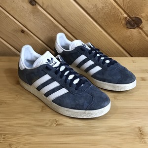 gazelle solid grey