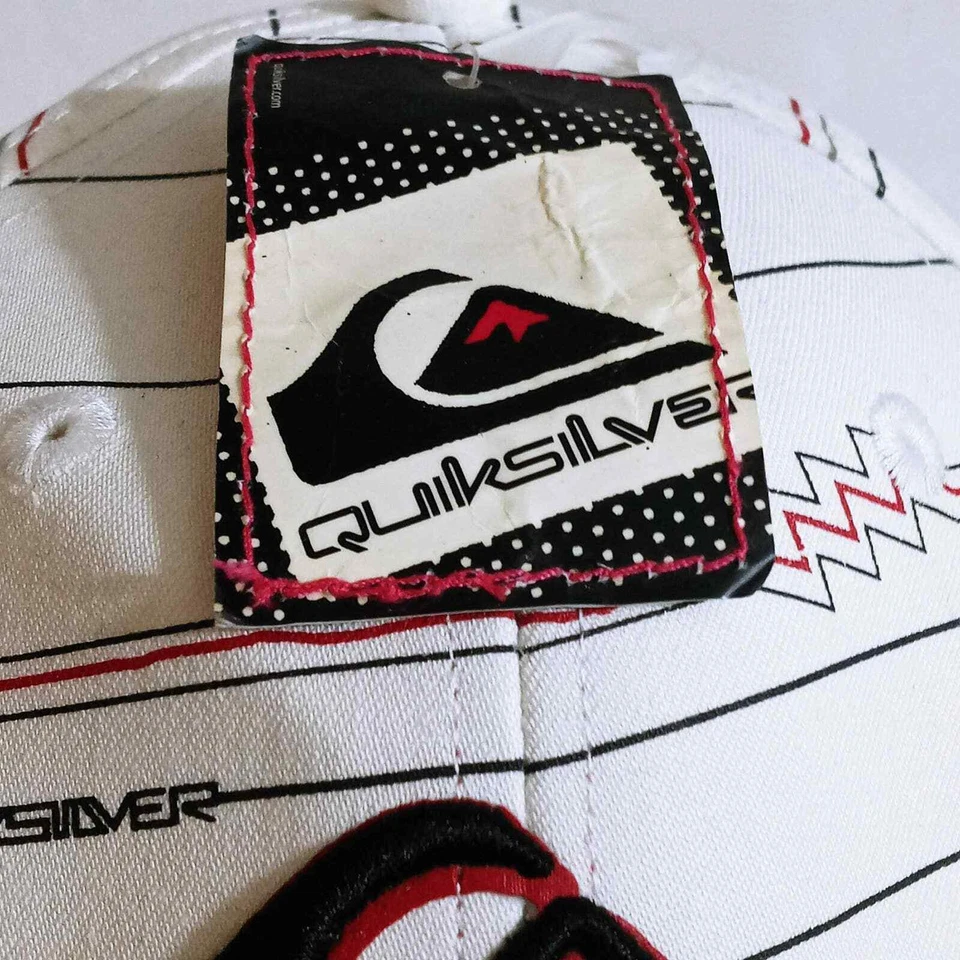 Sombrero ajustado Quicksilver con etiqueta blanco rojo negro gris rayas (hb2) Foto 2 de 4