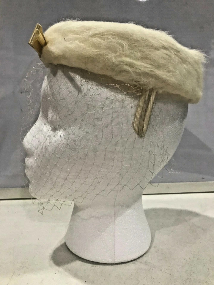 Mujeres Hecho a Mano Vintage Años 50 Marfil/Beige Imitación Piel Casco Sombrero Juliette Gorra J1 Foto 2 de 4