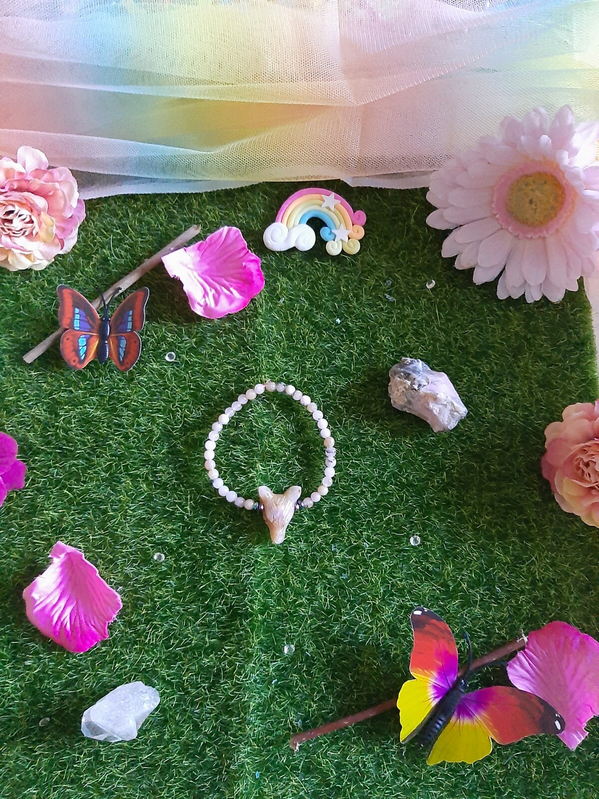 Bracelet loup Opale Rose symbole d'intuition spirituelle et de tendresse intérieure