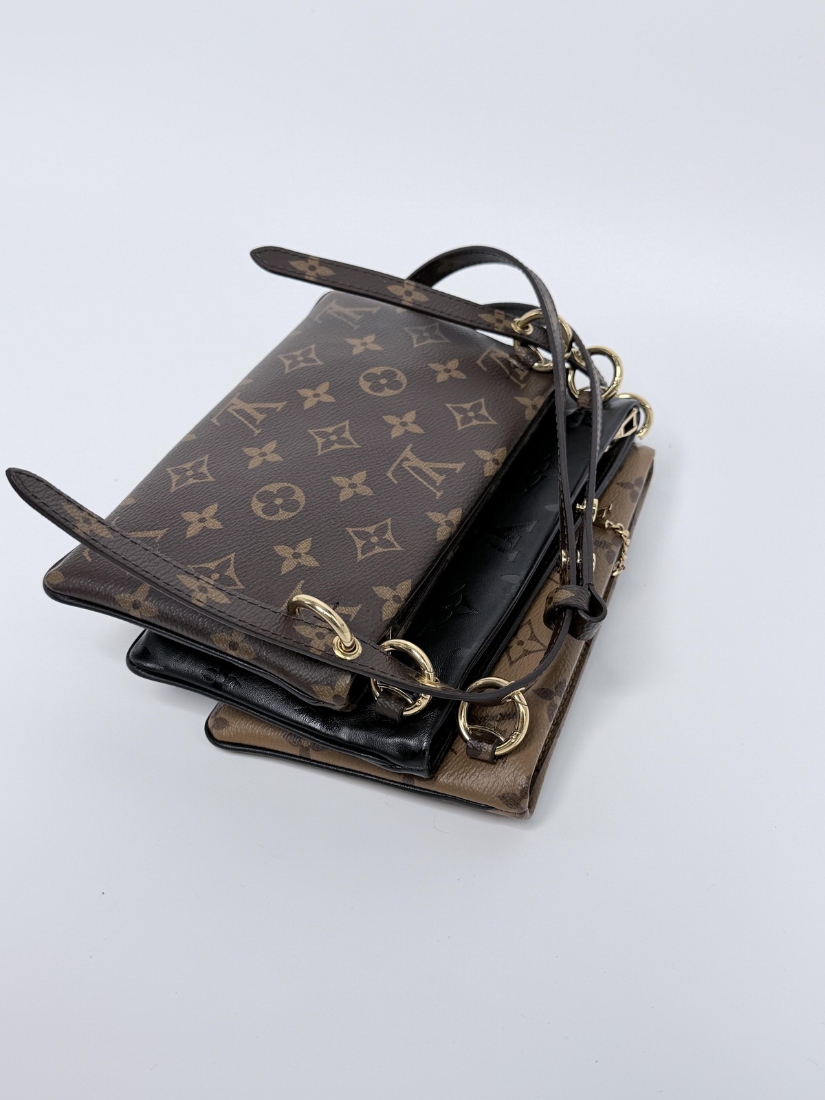Louis Vuitton Monogram Reverse Pouch Crossbody Ba… - image 2