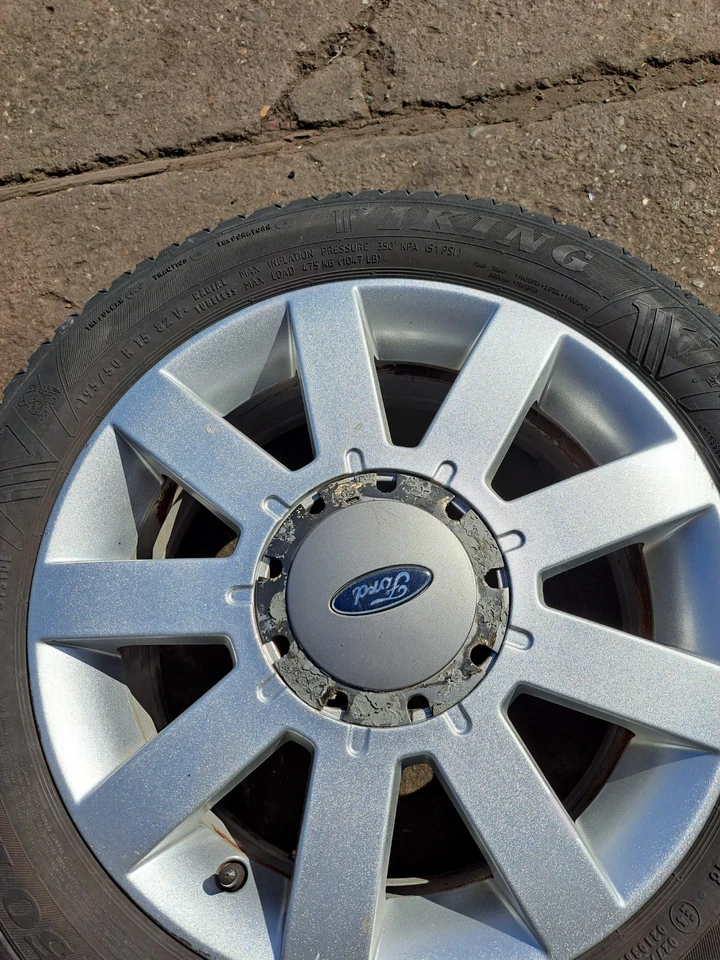 Ford Fiesta MK5 1 Satz Alufelgen mit Viking Reifen 195/50R15 Dot 4718 - Bild 3 von 4