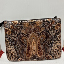 Laptop Sleeve Protect Case Paisley Pattern Measurements in Photo