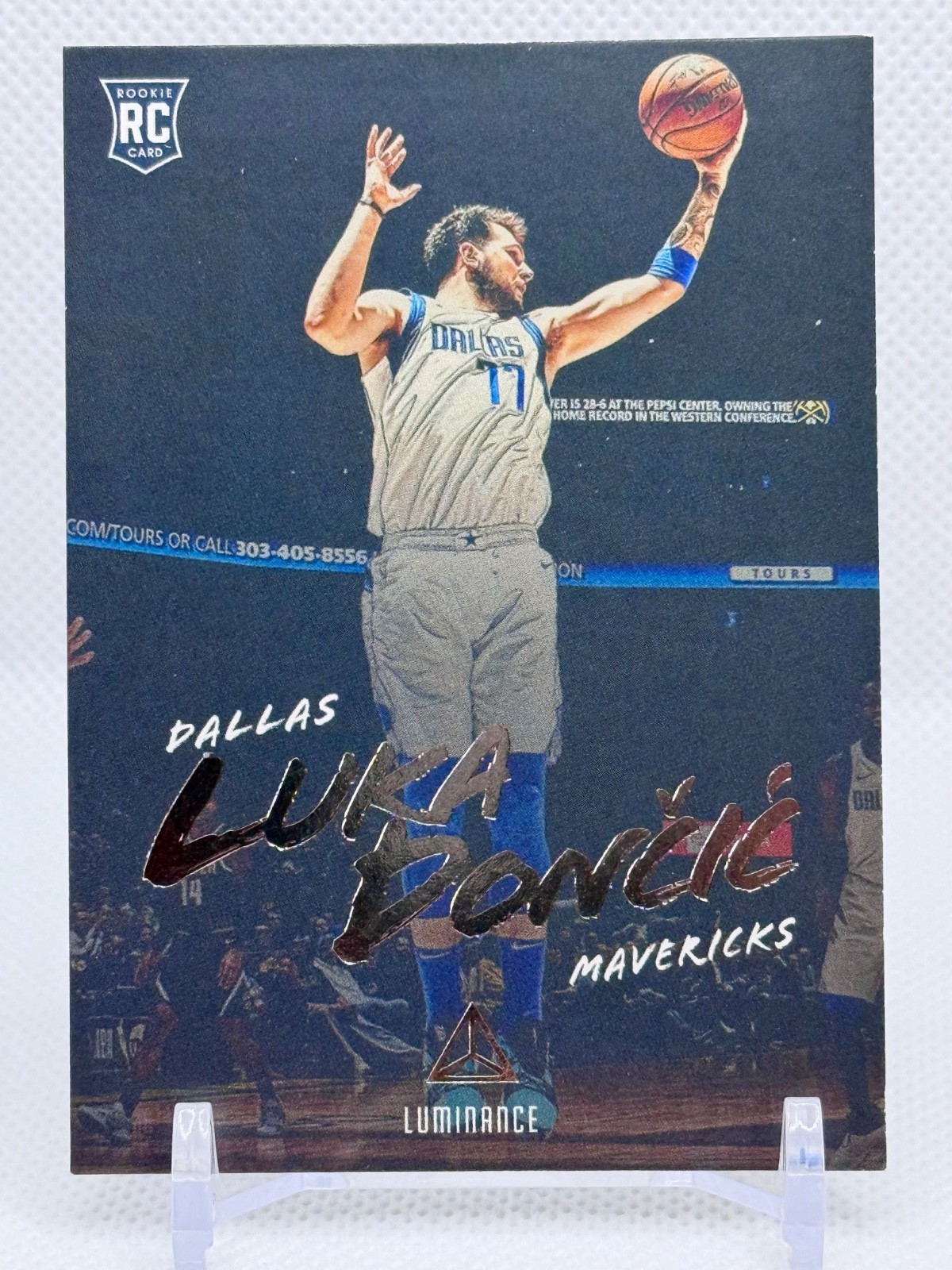 Luka Doncic 2018 Chronicles #166 Luminance Price Guide - Sports