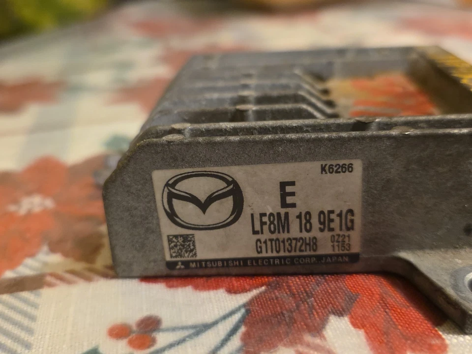 2010-11 Mazda 3 2.0L Used TCM TCU Transmission Control Module LF8M 18 9E1G OEM - Image 4 of 4