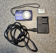 Olympus Stylus 820 8.0 MP Digital Camera With Charger And Battery