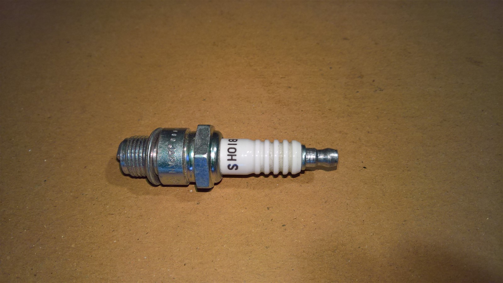 NEW OPEN BOX NGK B10HS Spark Plug 2399