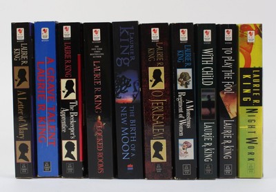 Laurie R. King - Bundle of 10 crime novels