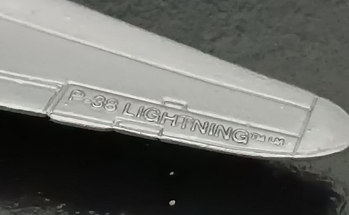MAISTO 2011 TAILWINDS P-38 LIGHTNING SILVER 3.5" DIE CAST AIRCRAFT PLANE NO BASE - Picture 12 of 13