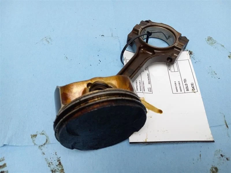 2011 CHEVROLET MALIBU FWD PISTON - Image 3 of 4