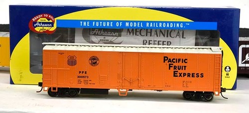 Frigorífico Athearn escala HO PFE UP/SP #300573 tipo temprano con techo a pie | Zustand: Used