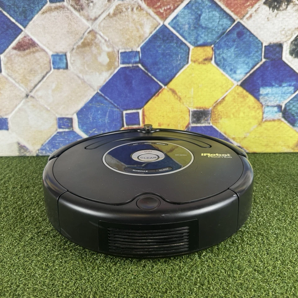 iRobot Roomba 581 Vacuum Cleaner - Spares or Repairs (A) - Image 2 of 4