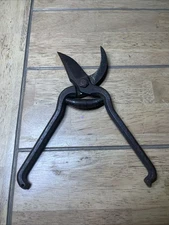 Antique Disston No. 140 Hand Garden Shears A2