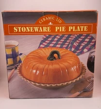 Pumpkin Pie Keeper Plate Dish Ceramic Lid Recipe Vintage 90s Fall Halloween