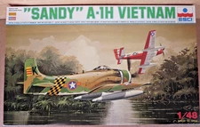 Esci 4075 Douglas A-1H Skyraider "Sandy" Vietnam 1:48 Scale