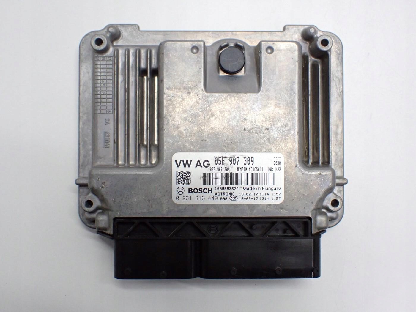 ENGINE SWITCH COMPUTER 05F907309 0261S16449 SKODA KAROQ 1.5 TSI 19R
