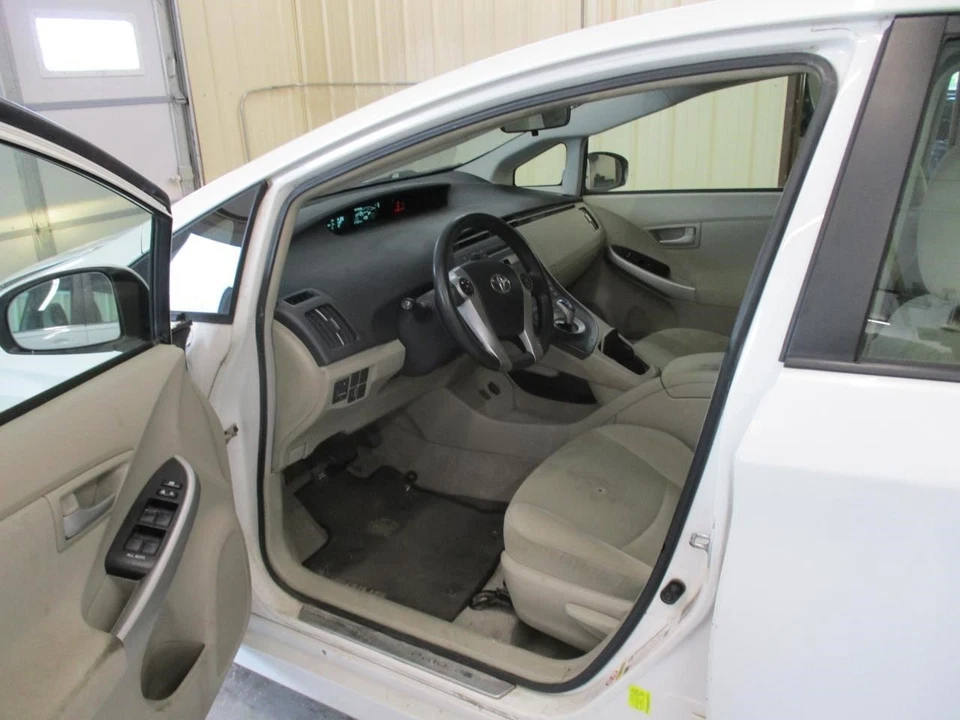 Toyota Prius 2011 ECM 8999047051 6092 Foto 2 de 4