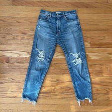 Moussy Vinatge Jeans HOWA SZ 26 High Rise Distressed Raw Hem
