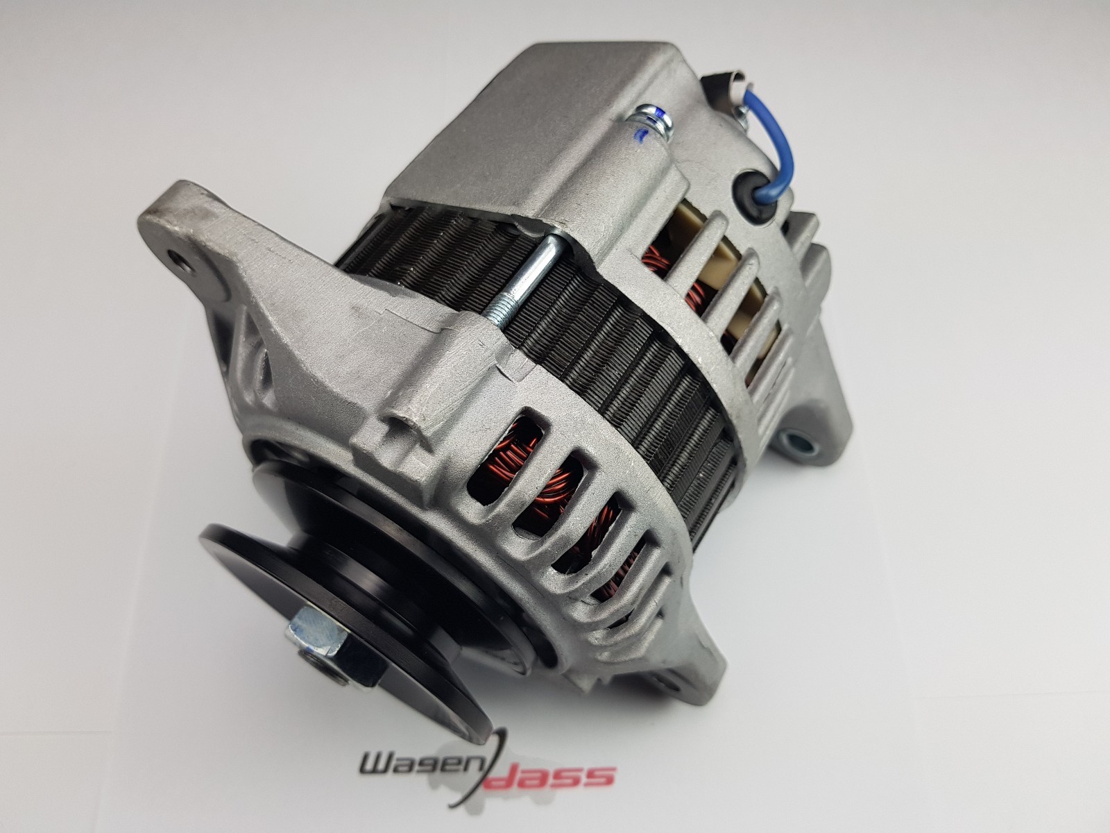 Alternateur LR140-714 neuf idéal pour la rénovation de moteur John Deere