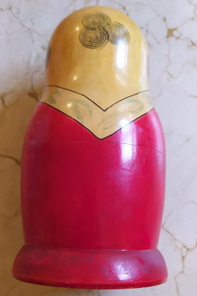 BONITA MUÑECA MATRIOSHKA (MATRIUSKA) RUSA - Imagen 2 de 4