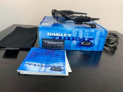 Oakley Thump 256MB early model MP3 sunglasses Fashion Accessories