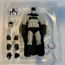 Mezco One 12 Collective Batman Dark Knight Returns B&W Toy Fair Exclusive Figure