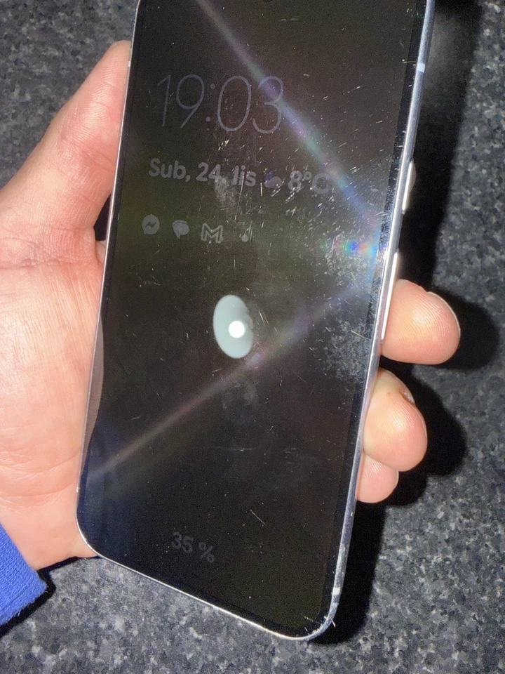 Google Pixel 10 · 128GB, photo 2 of 5