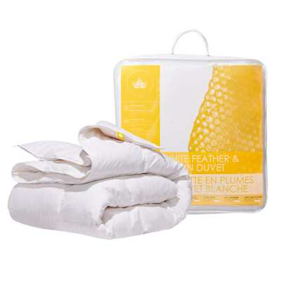 Canadian Down & Feather Co - Regular Weight White Feather & Down Duvet Comforter
