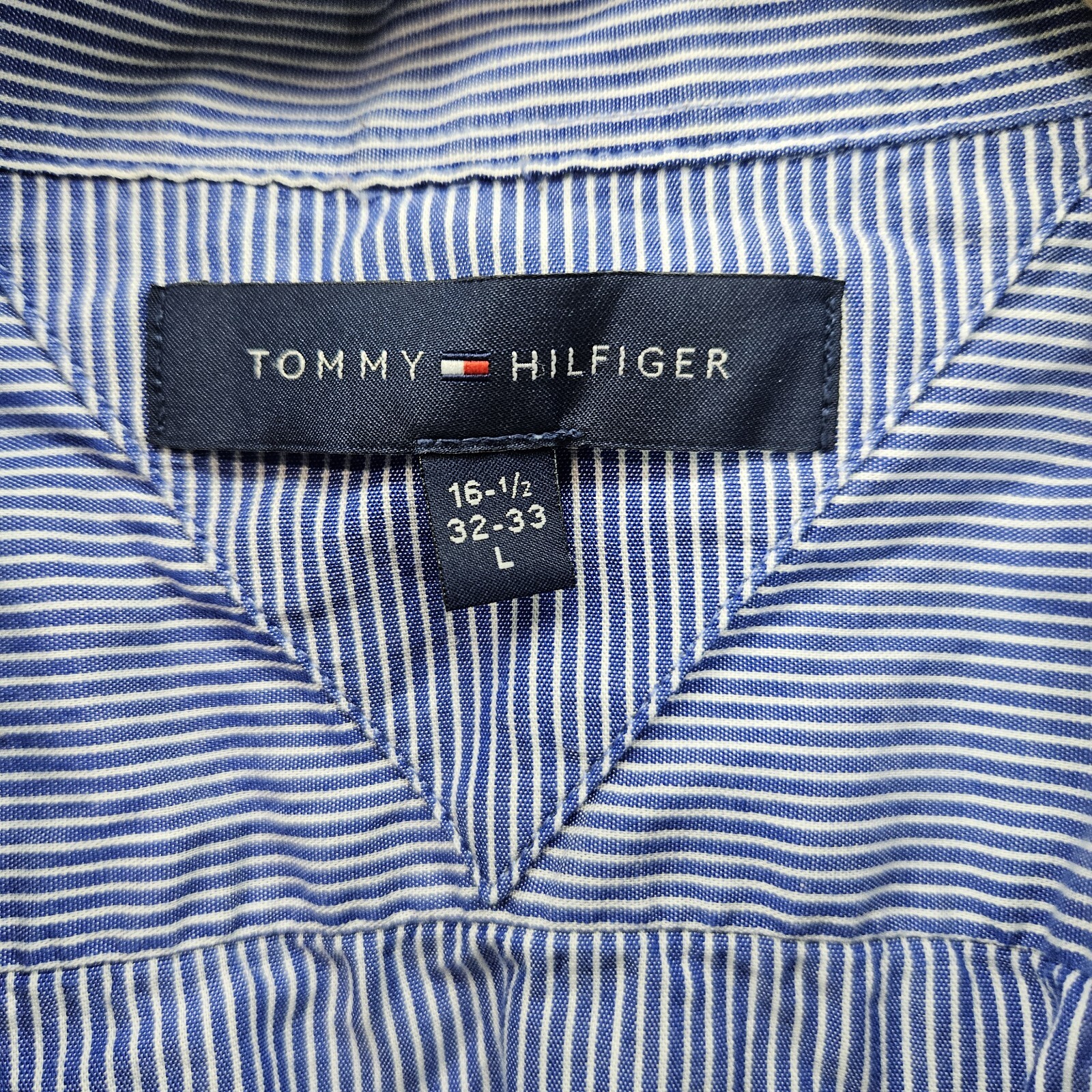 Tommy Hilfiger Dress Shirt Mens Size 16.5 33/34 Blue White Striped 100% Cotton thumbnail 2