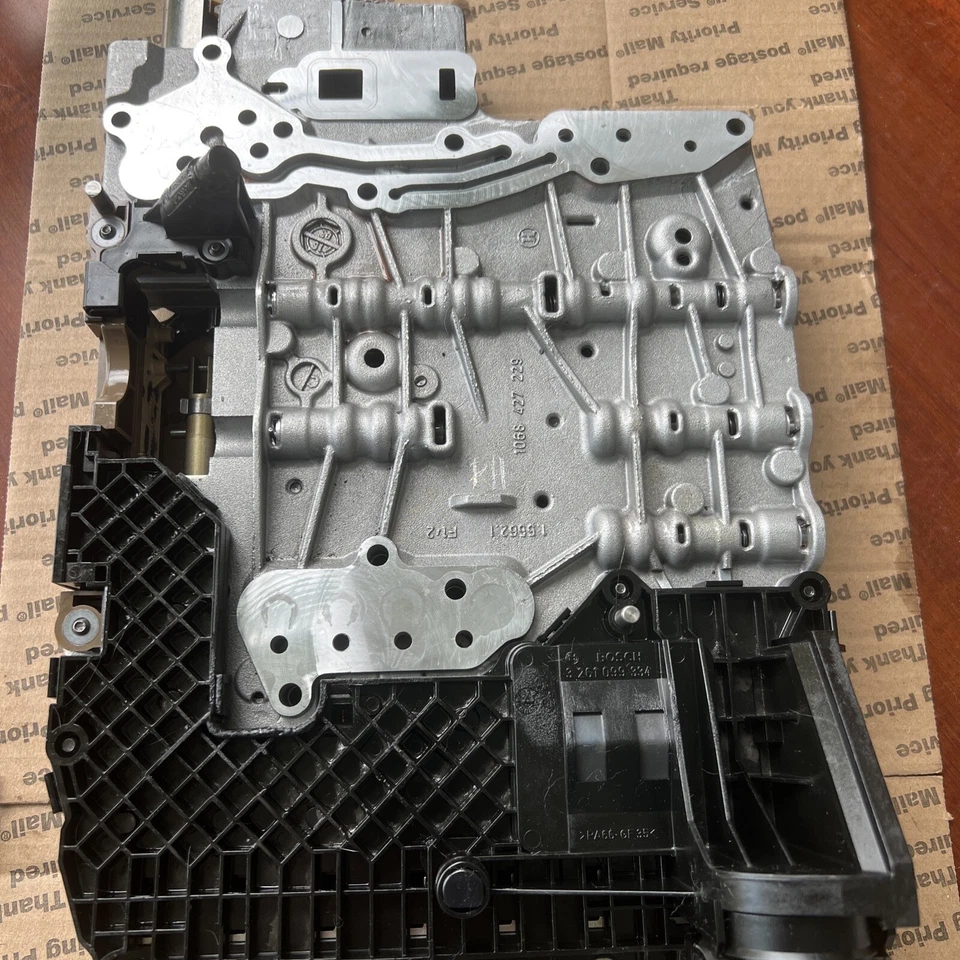 2009-2012 BMW 535 Automatic Auto Transmission Gearbox Mechatronics Valve Body Foto 2 de 4