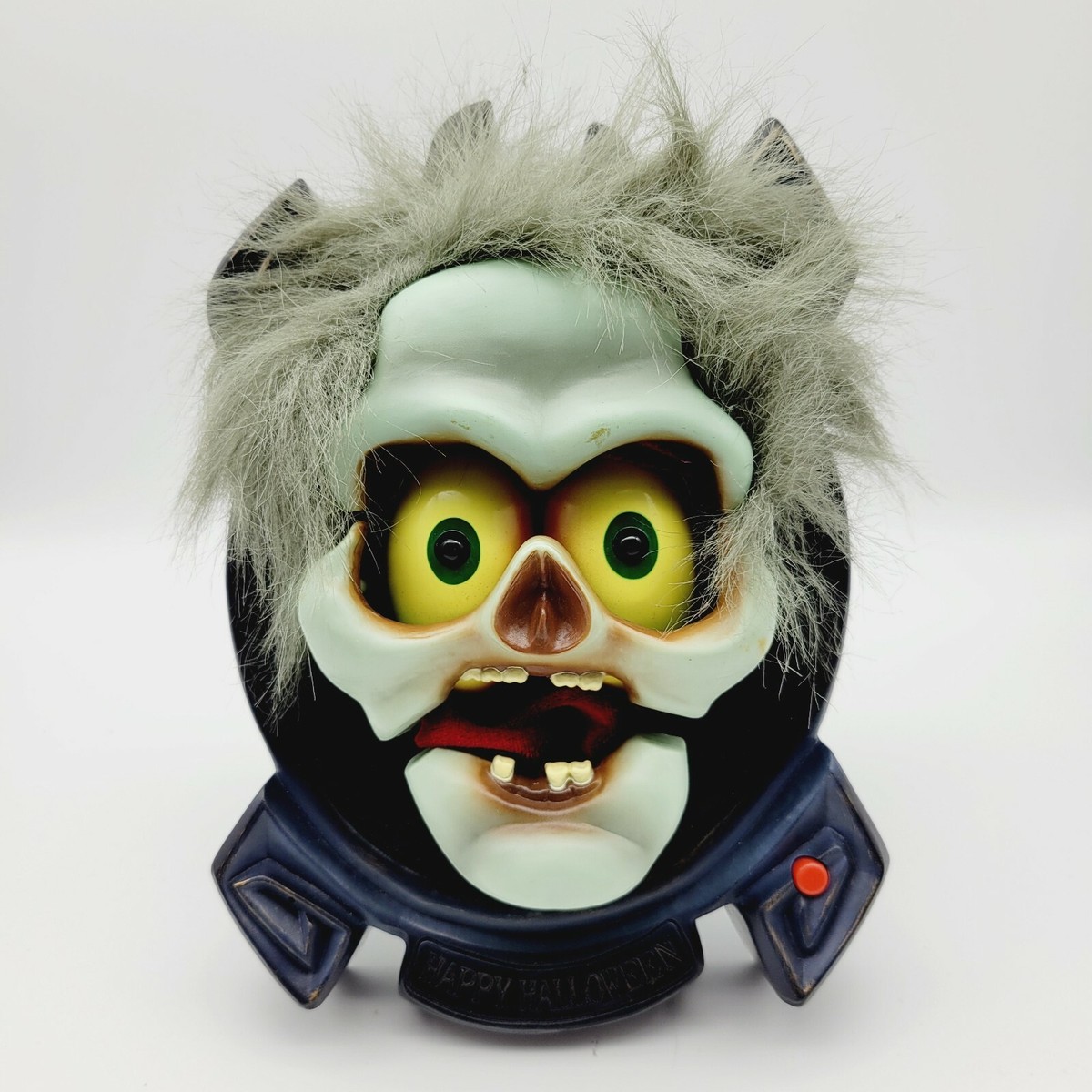 Gemmy Industries Halloween Screaming Talking Light Up Zombie
