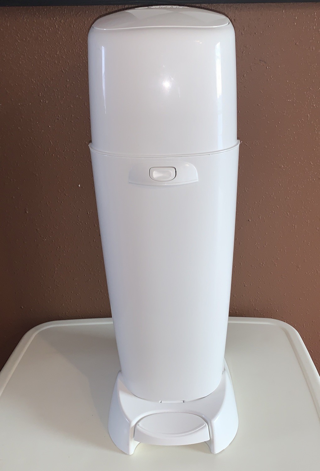 Genie Complete Pail With 3 Refills White Easy Step Automatic