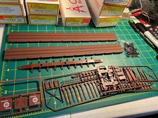 Accurail 9364 DT&I Tri-Level Open Auto Rack TRRX #963263 Accurail Kit OB