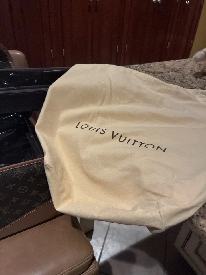 Винтажный туалетный столик в стиле Louis Vuitton с зеркалом и мешком для пыли — 1990-е - Изображение 2 из 4