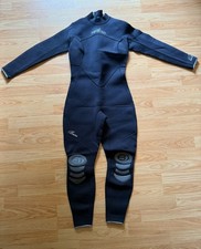Bare Women's Full Wetsuit 3/2mm Ignite Size 12 Black NWT