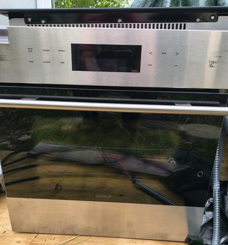 Wolf SO24TE/S/TH 24 Inch Single E-Series Convection Wall Oven Transitional