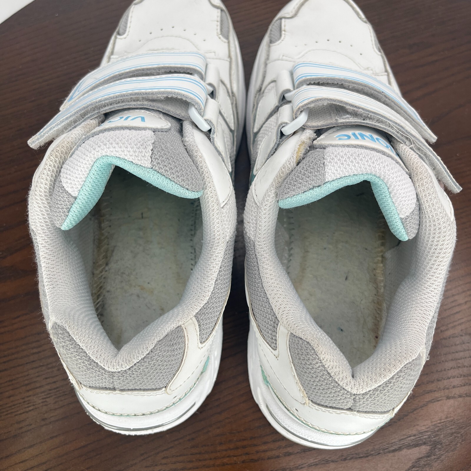 Vionic Tabi Shoes Women's 9 Wide White Gray Leather Double Strap Walking Sneaker