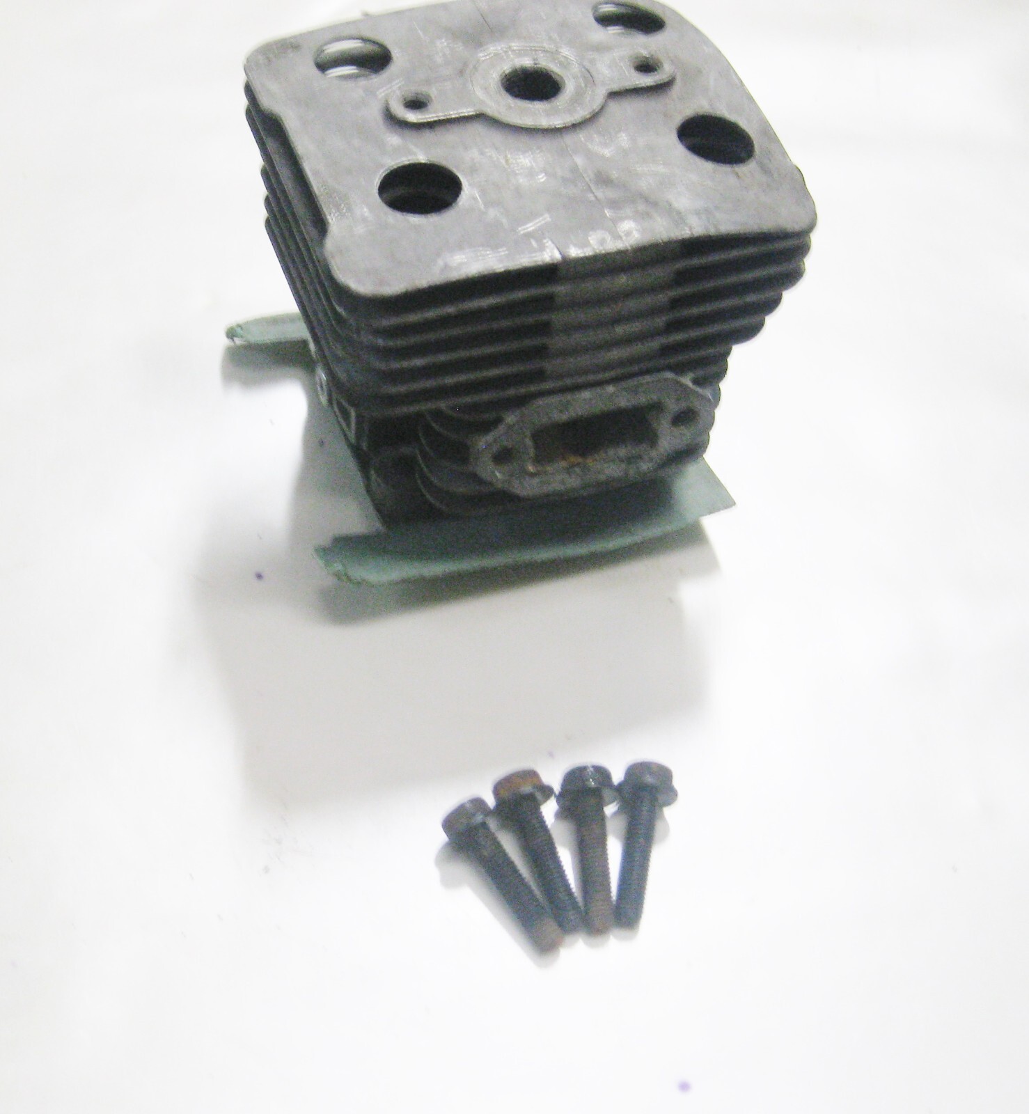 Redmax Hedge Trimmer HTZ2460 CHTZ2460 Cylinder Assembly part 506653801