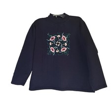 Specialty Collection Women s Sweatshirt Size L Blue Embroidered Floral