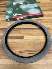 New (SKF) CHICAGO RAWHIDE OIL SEAL 68745