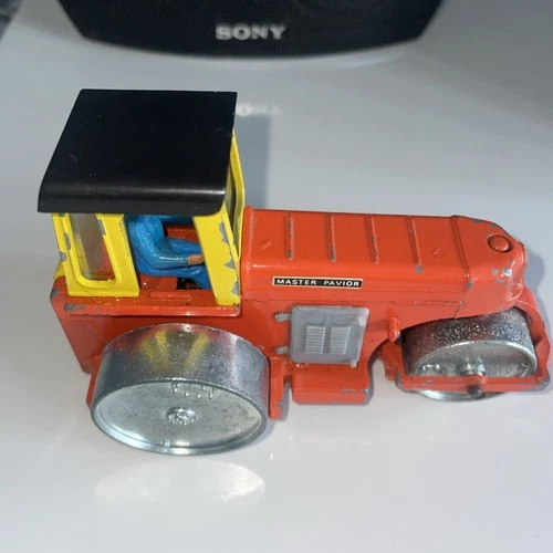 Vintage Dinky Toys # 279 Aveling Barford Diesel Steam Roller Made in England