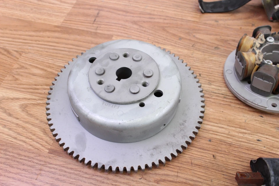 1991 YAMAHA EXCITER 570 II LE EX570 Stator Flywheel Starter Cdi Harness V-Reg - Image 2 of 4