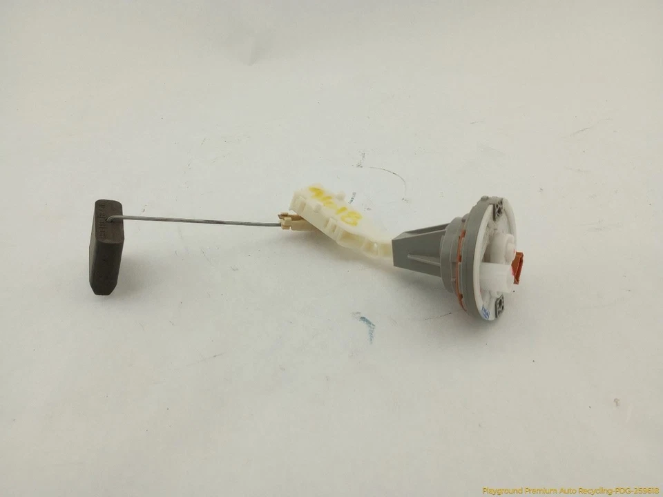 Chrysler Crossfire Fuel Gas Tank Level Sending Unit 3.2L V6 6 Cyl Fits 2004-2008 - Image 2 of 4