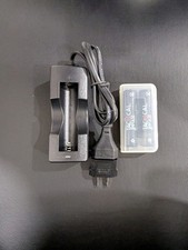 PROTECTED 18650 3100 mAh Li-ion Battery 2 Pack  Single Battery Charger